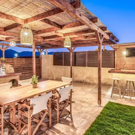 Willa Zante Poolside Paradise - La Vite Stone *